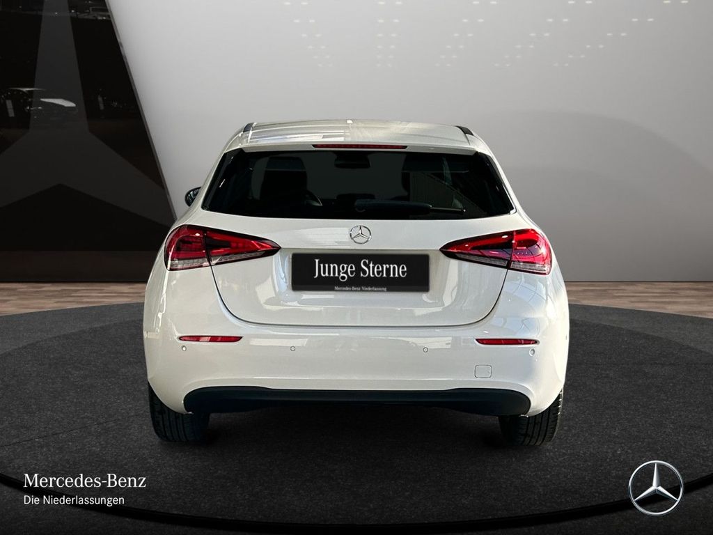 Mercedes-Benz A 180 2022