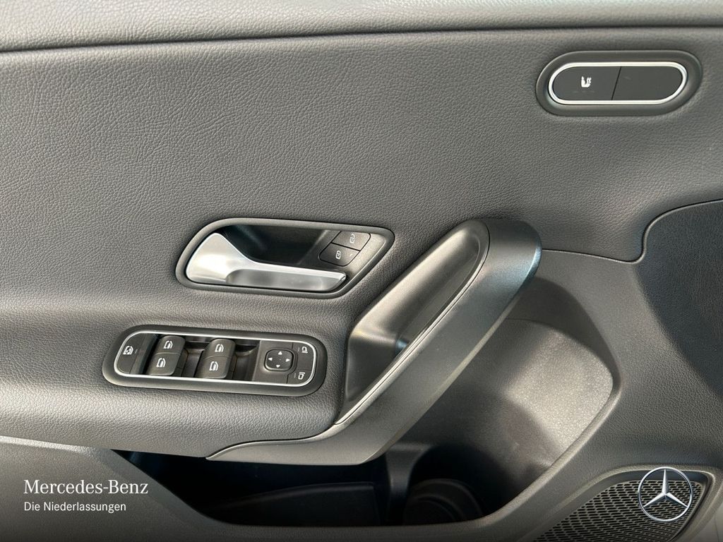 Mercedes-Benz A 180 2022