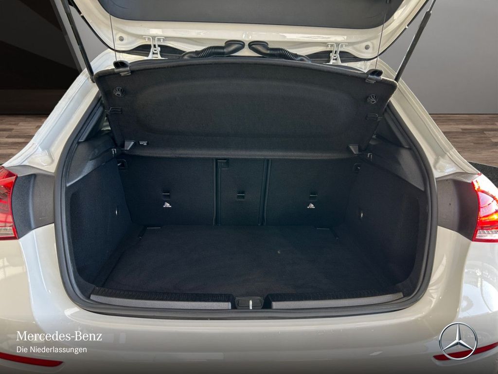 Mercedes-Benz A 180 2022