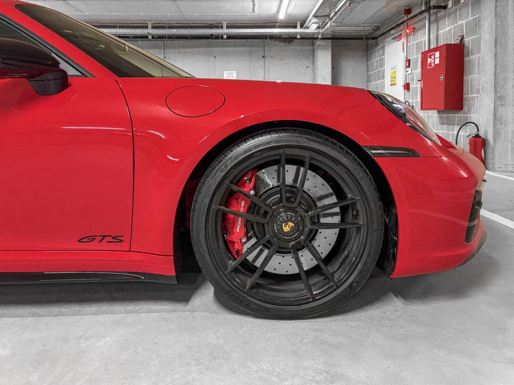 Porsche 992 2024