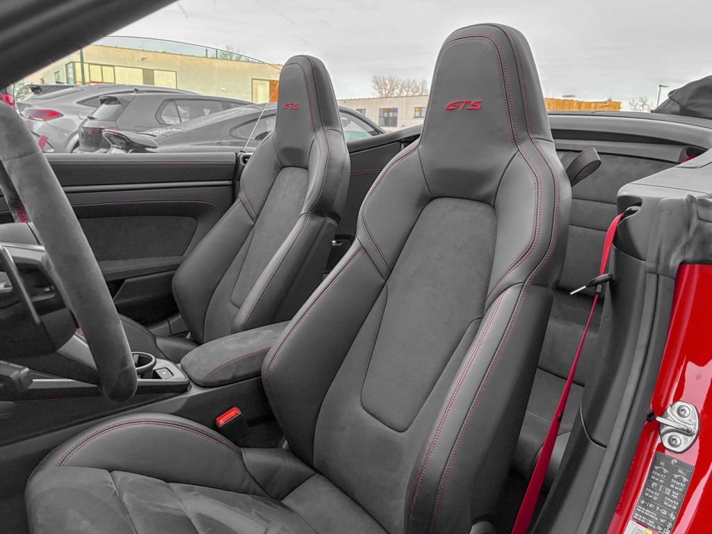 Porsche 992 2024