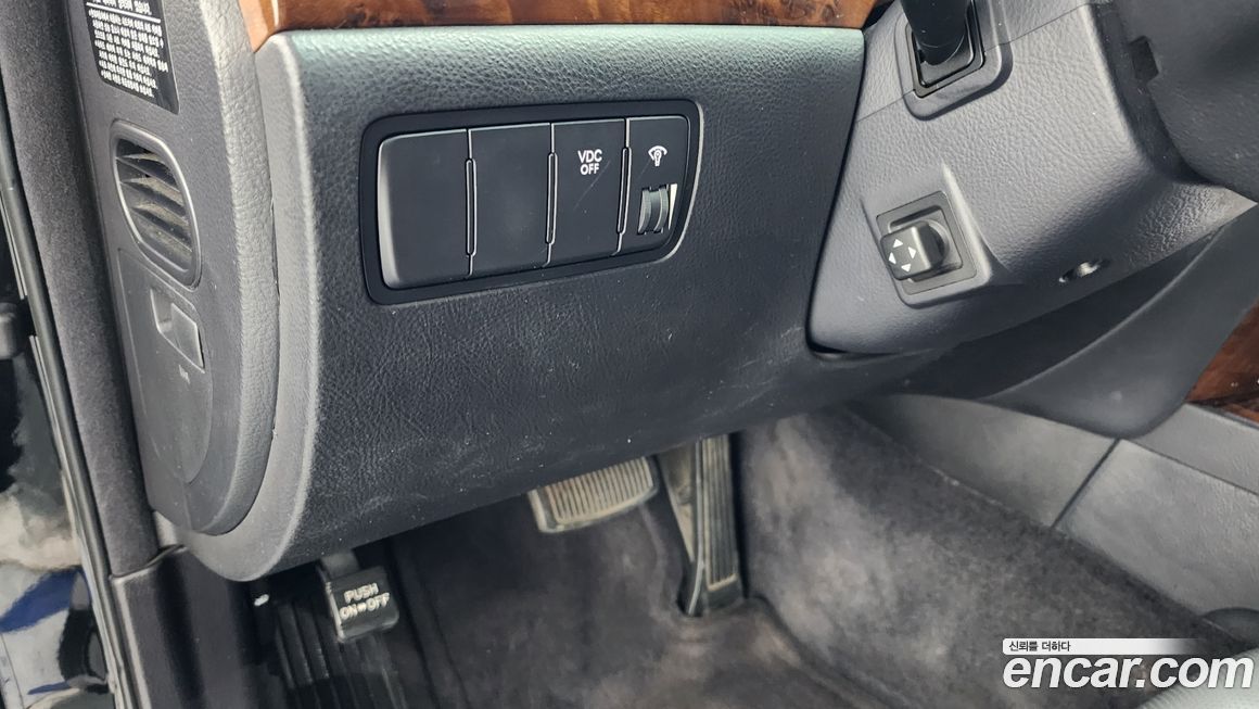 Hyundai Genesis 2009