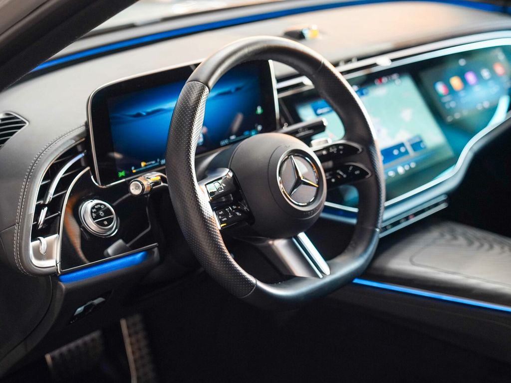 Mercedes-Benz E 220 2024