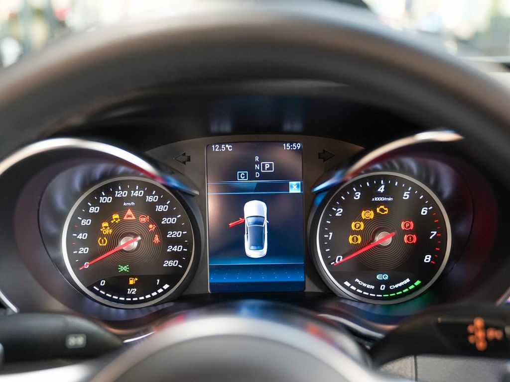 Mercedes-Benz C 300 2021