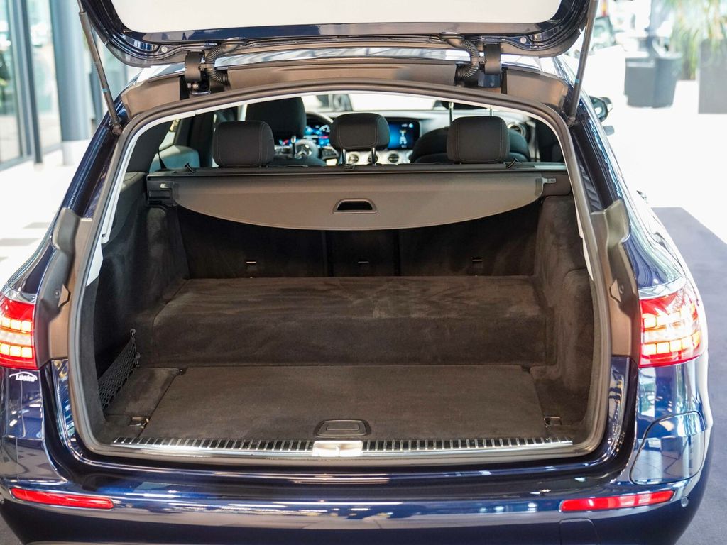 Mercedes-Benz E 300 2022