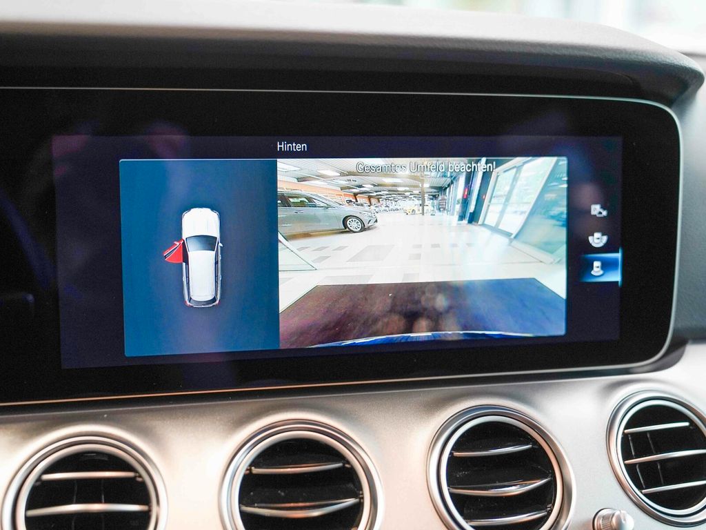 Mercedes-Benz E 300 2022