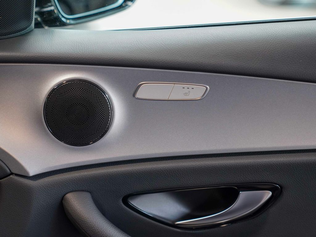 Mercedes-Benz E 300 2022