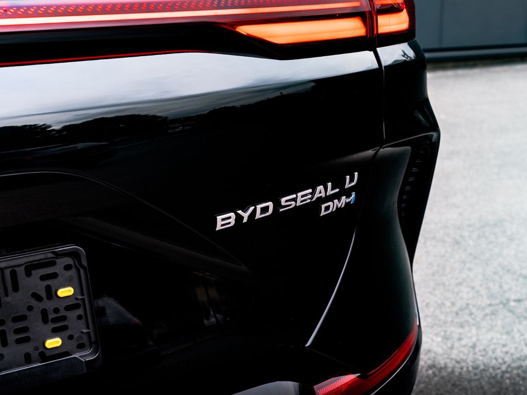 BYD SEAL U