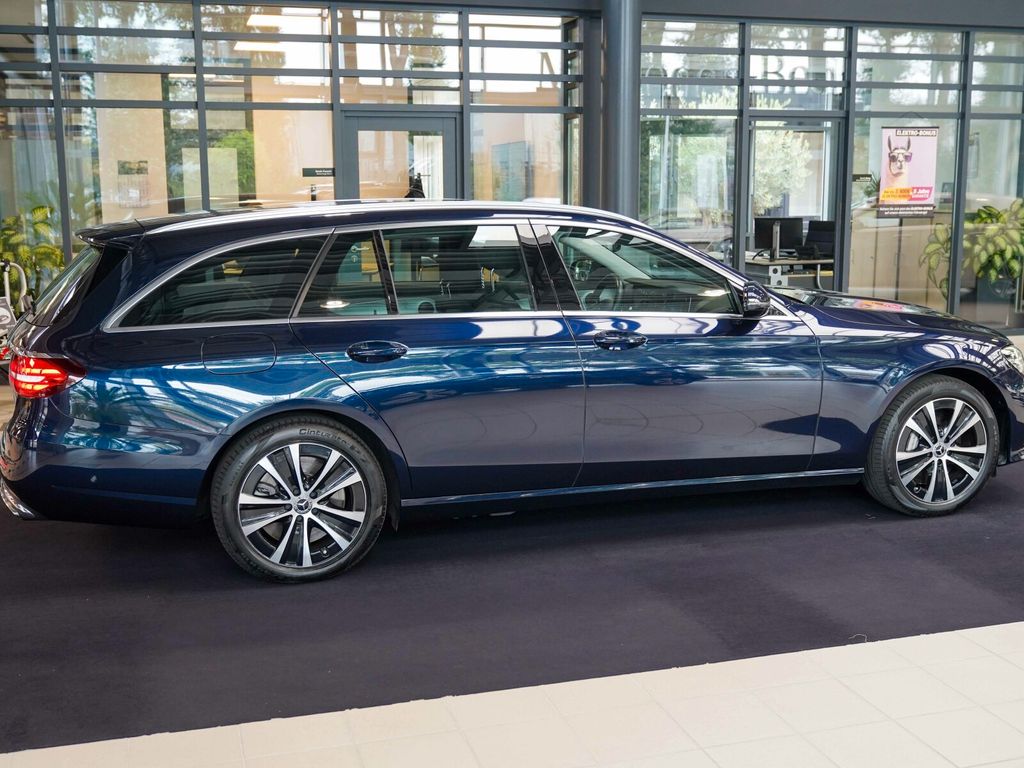 Mercedes-Benz E 300 2022