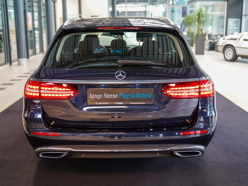 Mercedes-Benz E 300 2022