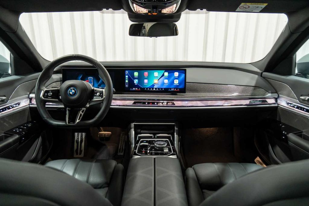 BMW i7 2023