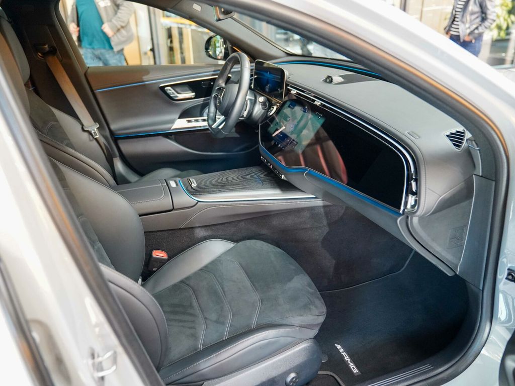 Mercedes-Benz E 220 2024