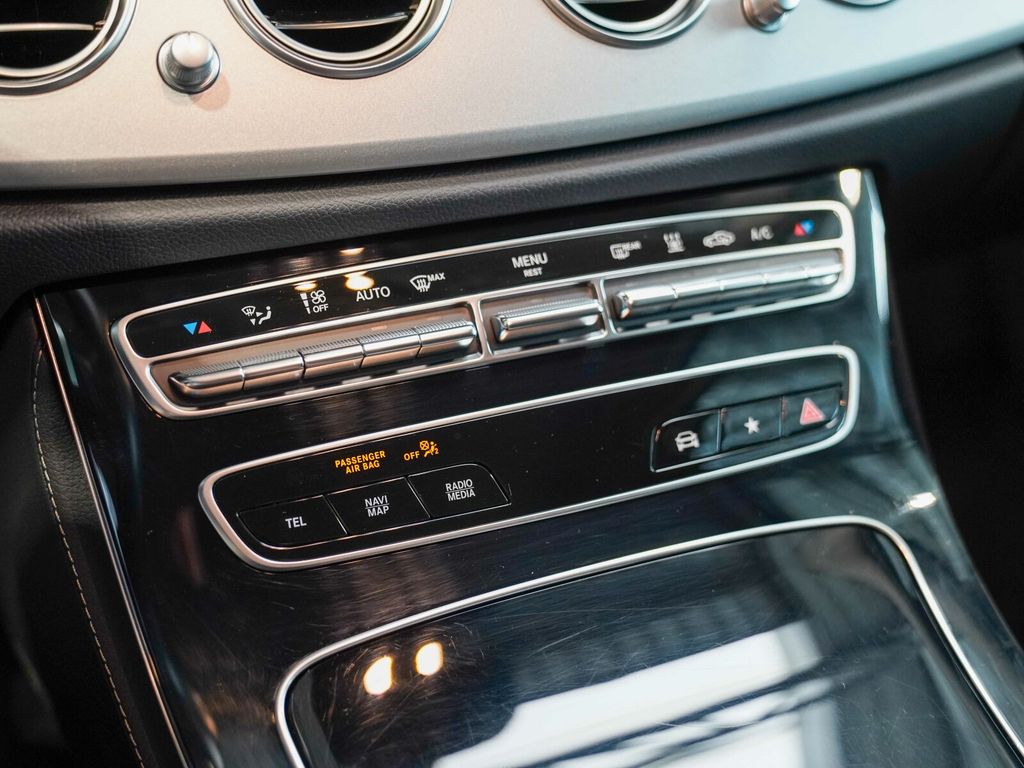 Mercedes-Benz E 300 2022