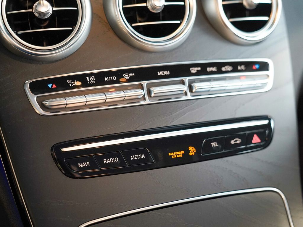 Mercedes-Benz C 300 2021