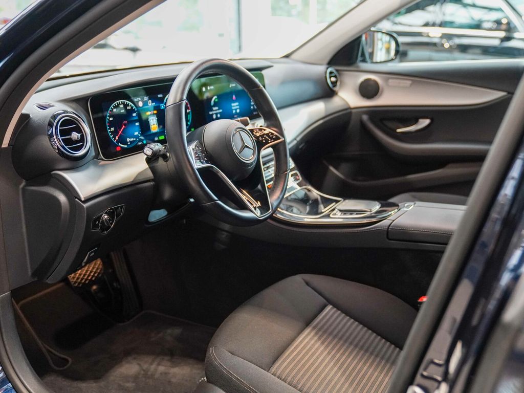 Mercedes-Benz E 300 2022