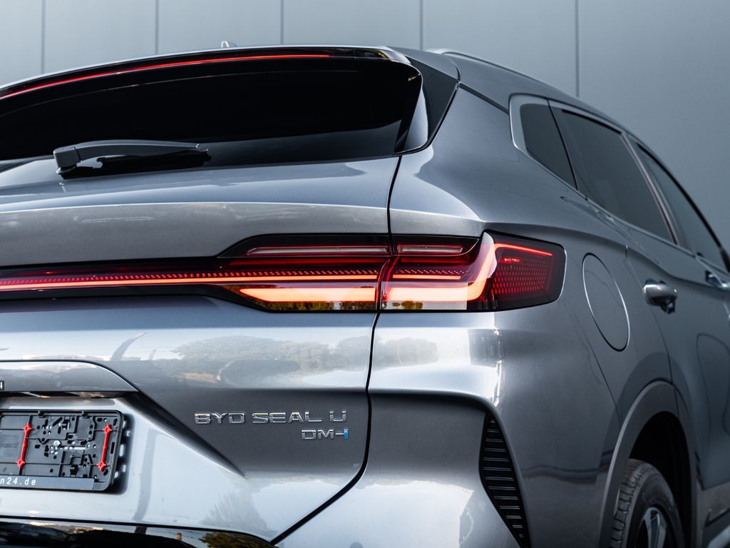 BYD SEAL U
