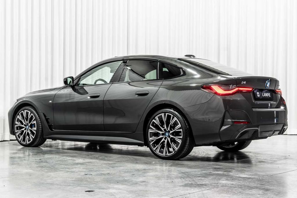BMW i4 2023