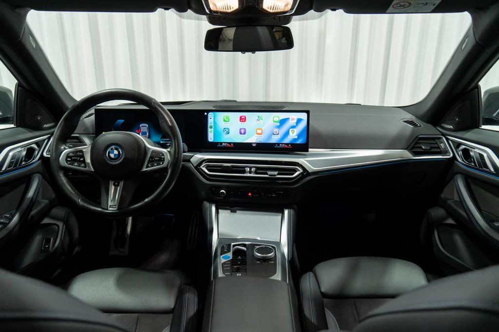 BMW i4 2023