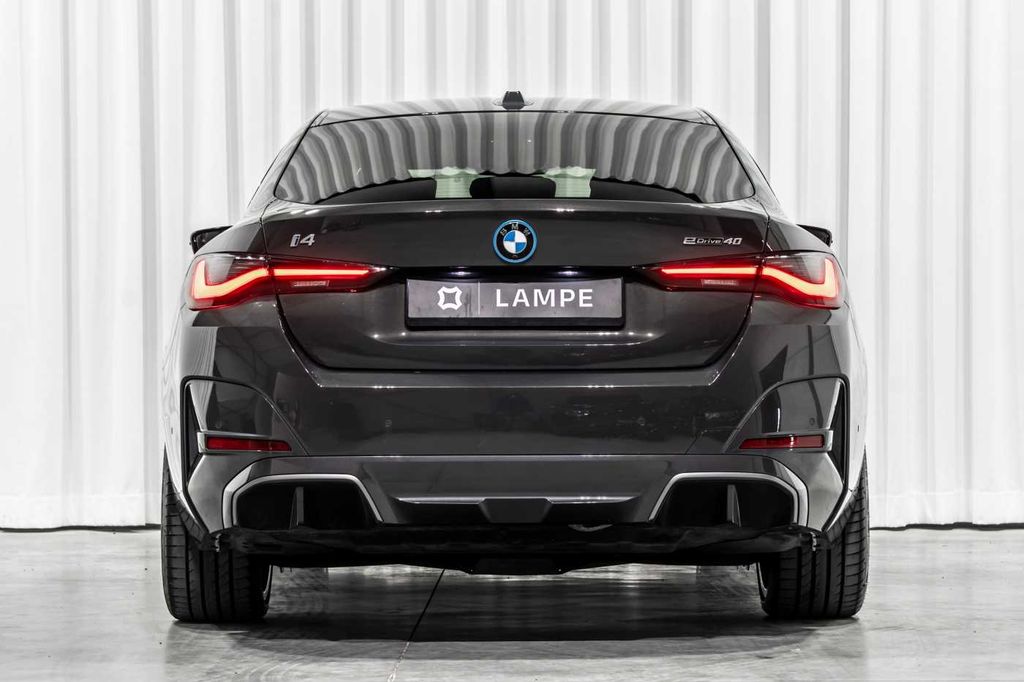 BMW i4 2023
