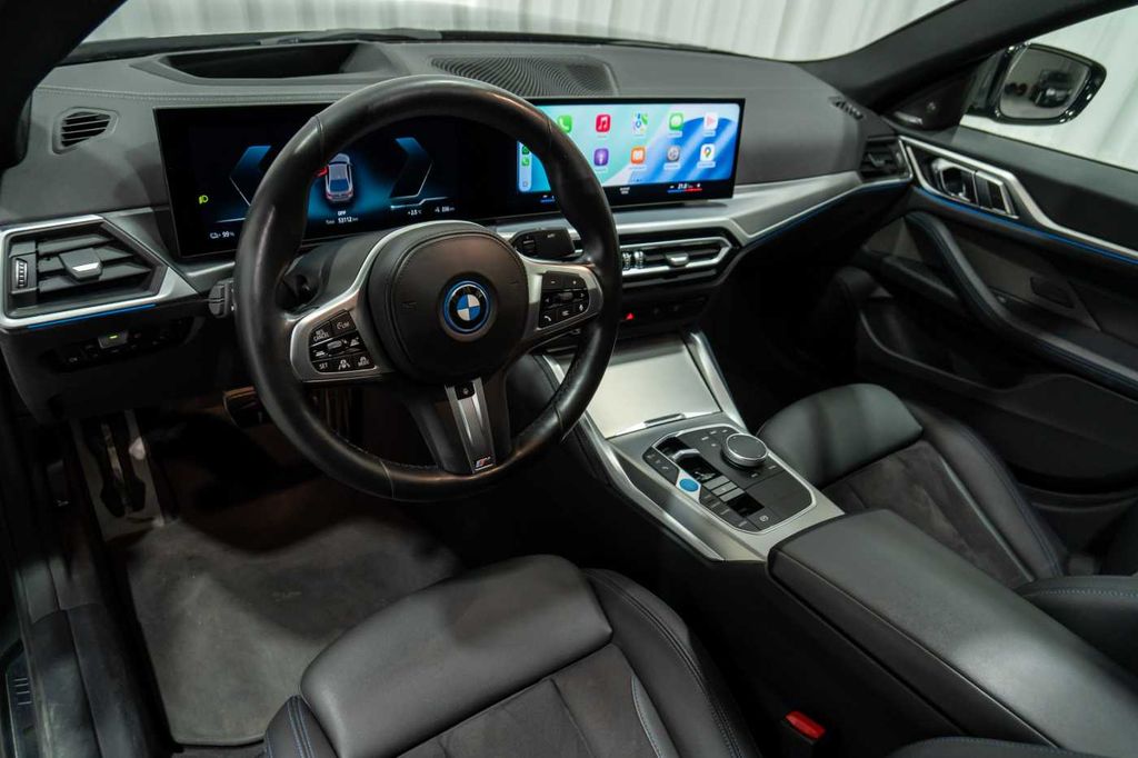 BMW i4 2023