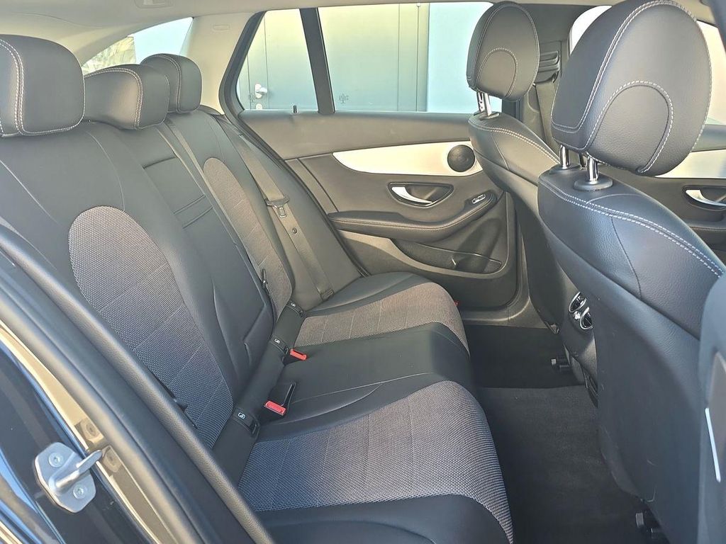 Mercedes-Benz C 220 2021