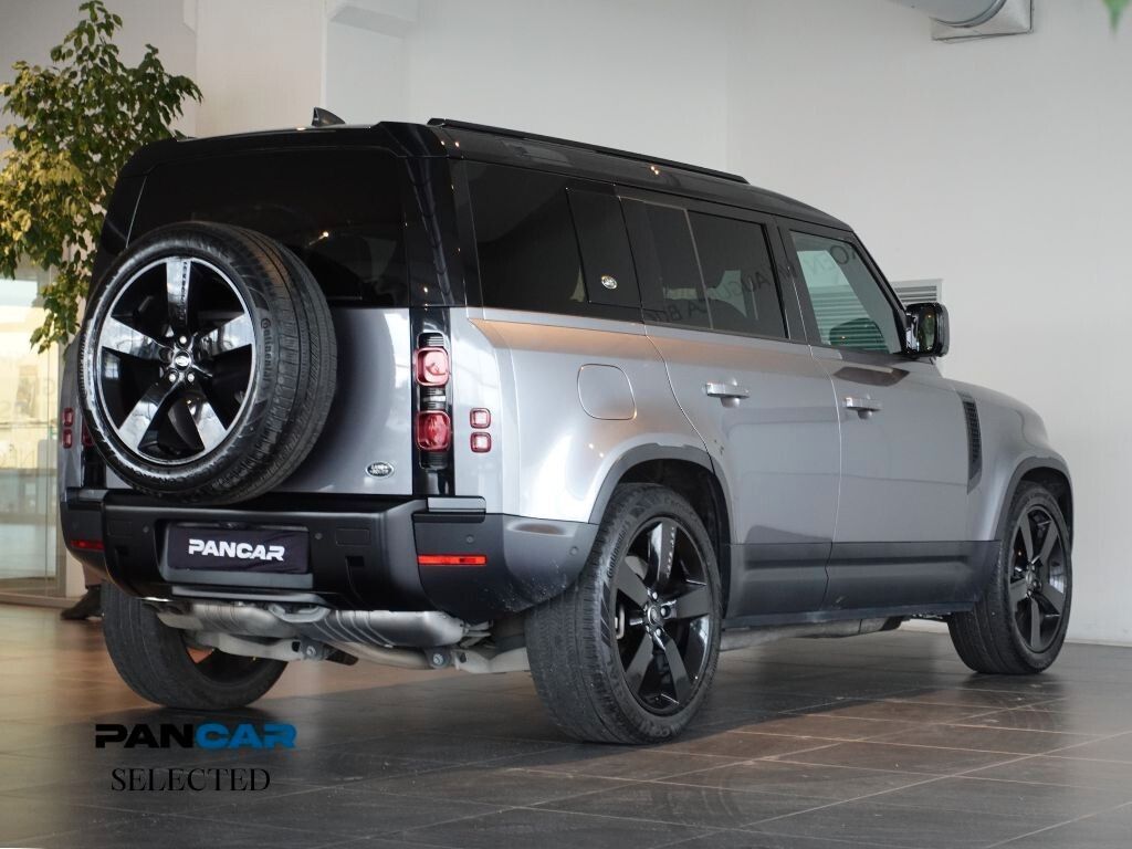 Land Rover Defender 2023