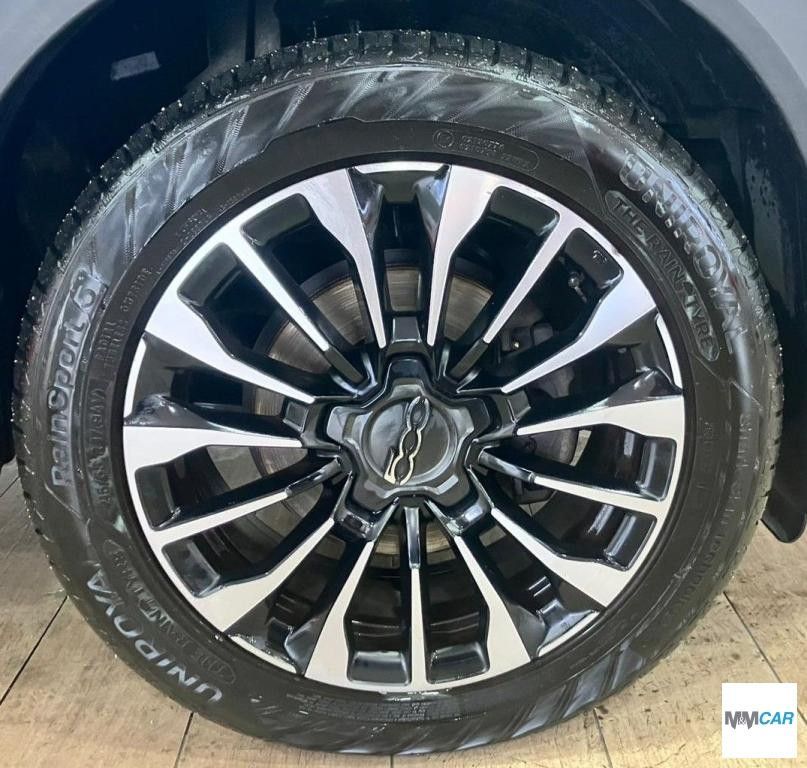 Fiat 500L Cross 2023