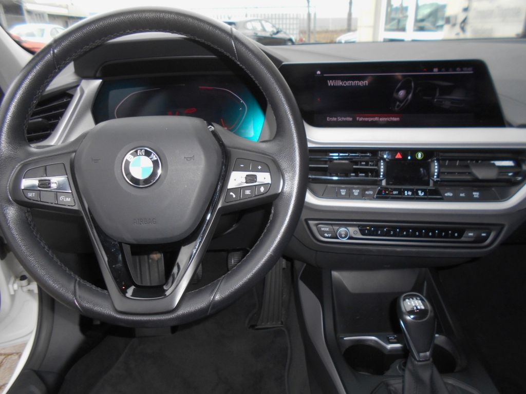 BMW 116 2022