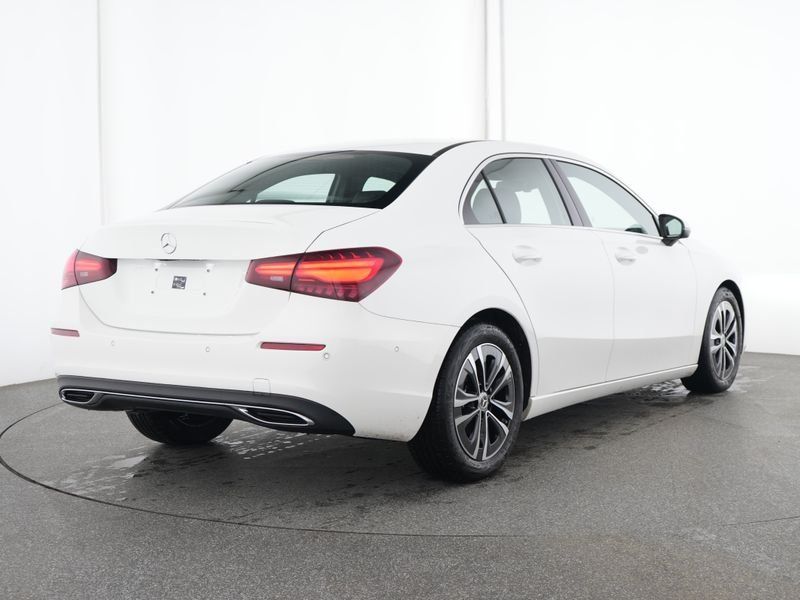 Mercedes-Benz A 180 2024