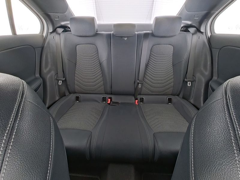 Mercedes-Benz A 180 2024