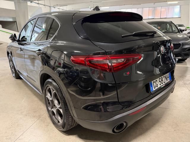 Alfa Romeo Stelvio 2021