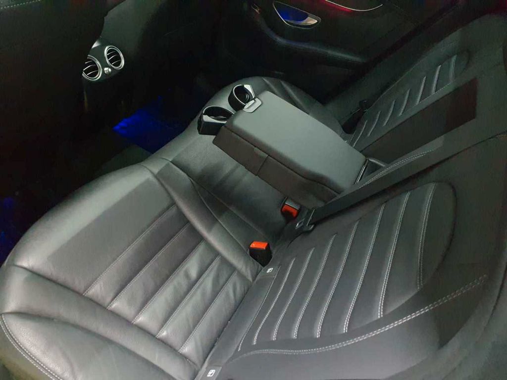 Mercedes-Benz GLC 300 2021