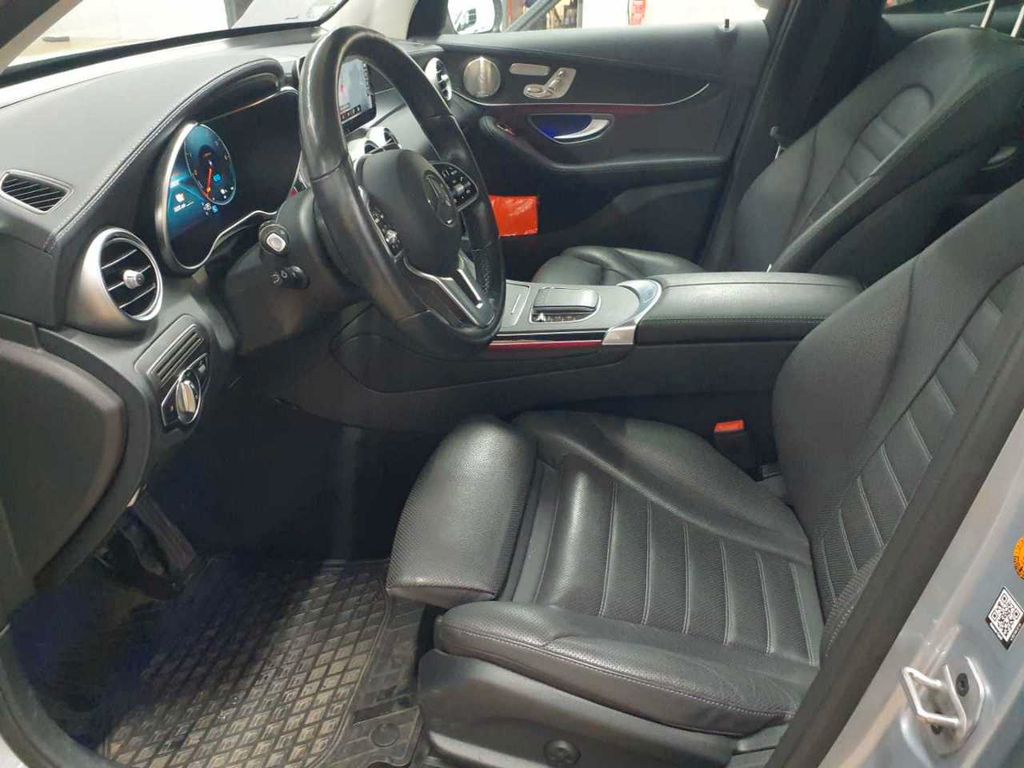 Mercedes-Benz GLC 300 2021