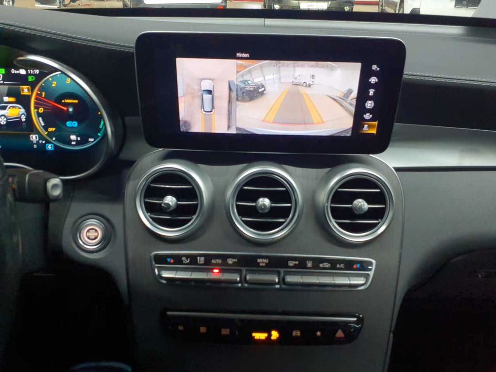 Mercedes-Benz GLC 300 2021