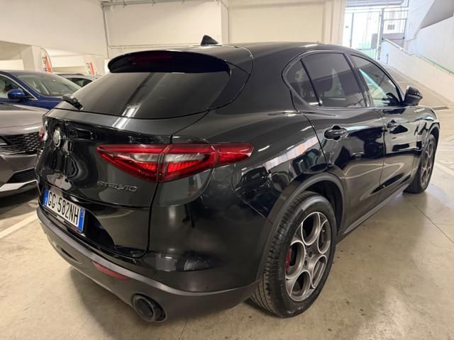 Alfa Romeo Stelvio 2021