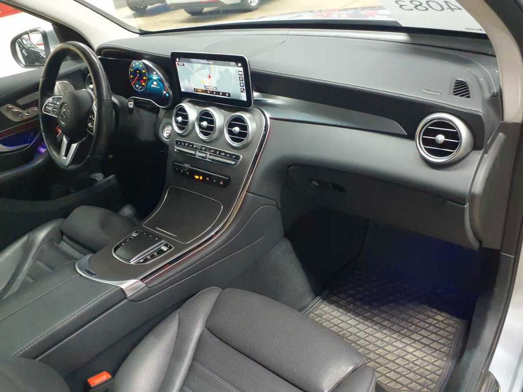 Mercedes-Benz GLC 300 2021