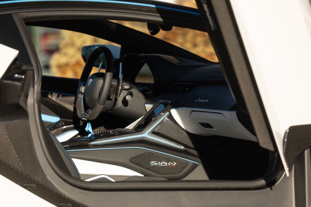 Lamborghini Other 2021