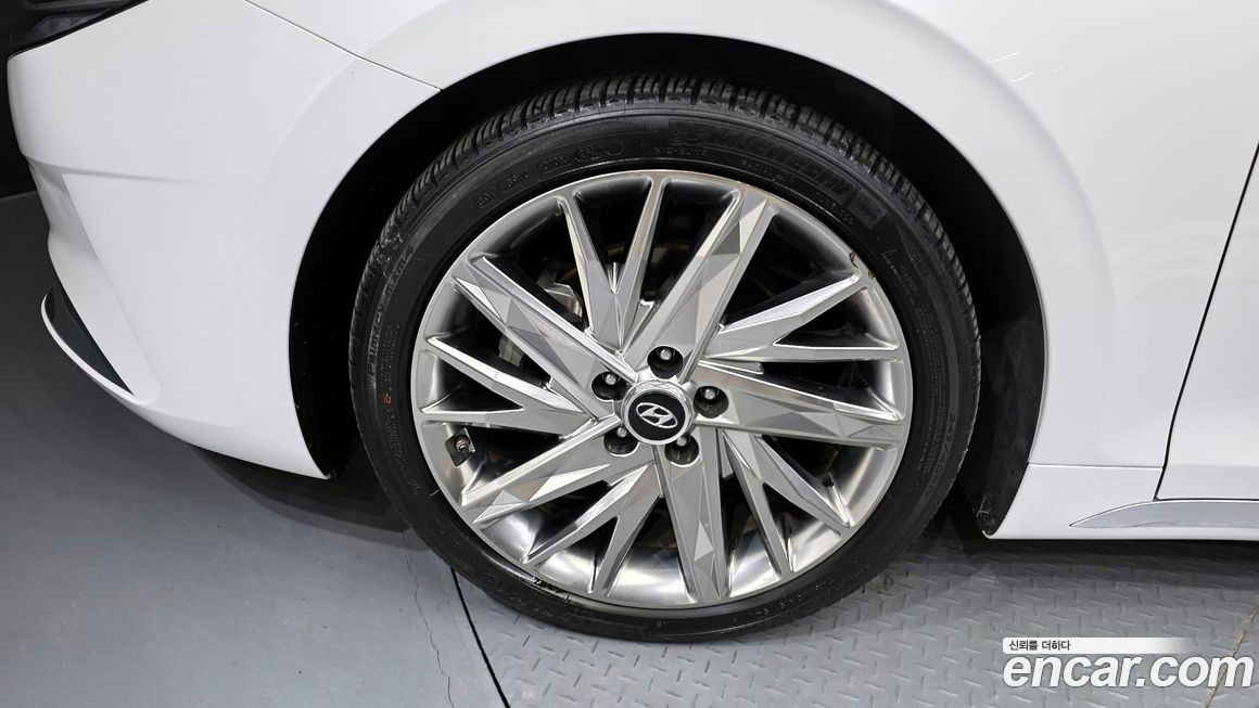 Hyundai Grandeur 2021