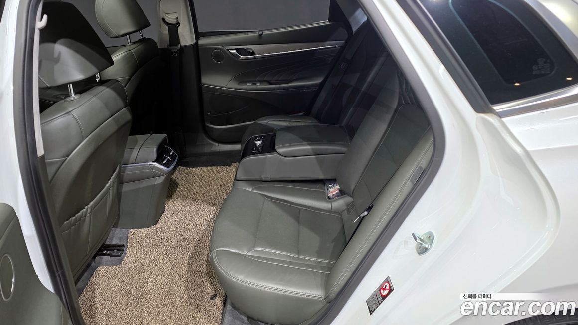 Hyundai Grandeur 2021