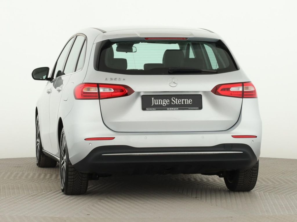 Mercedes-Benz B 250 2022