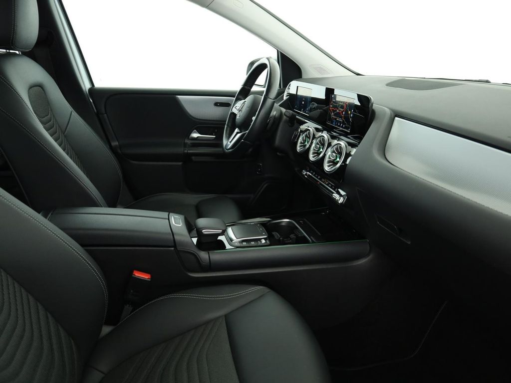 Mercedes-Benz B 250 2022