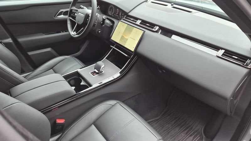 Land Rover Range Rover Velar 2025