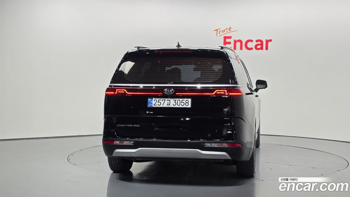 Kia Canival 2021