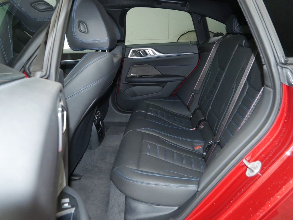 BMW i4 2024