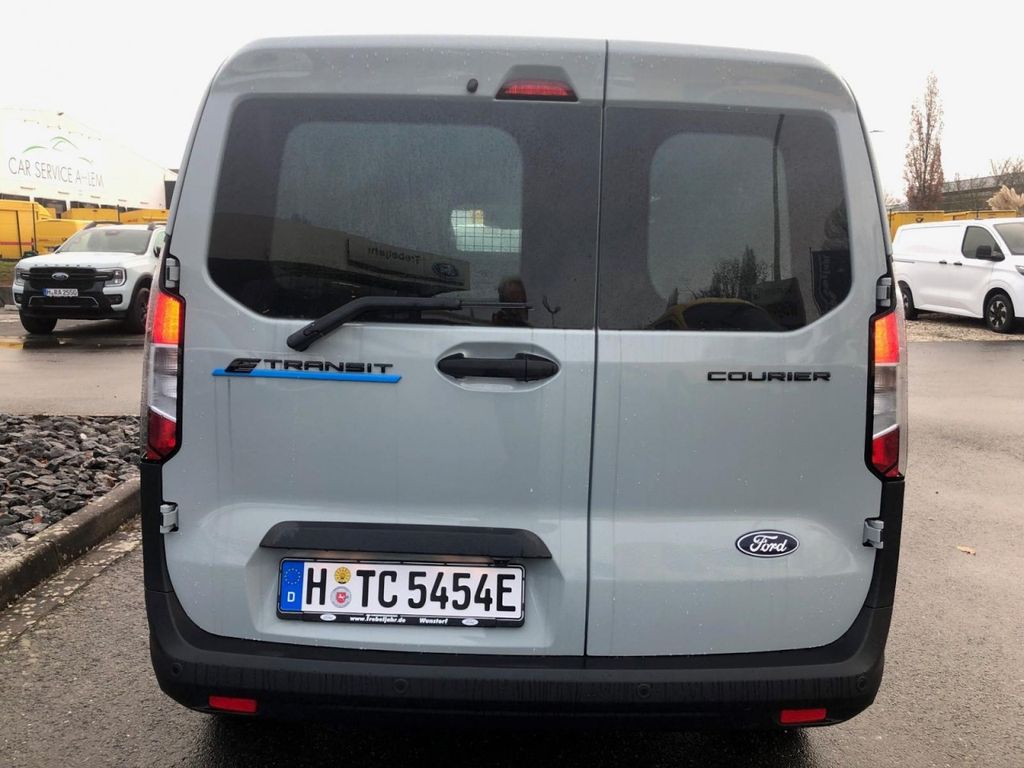 Ford Transit Courier 2025