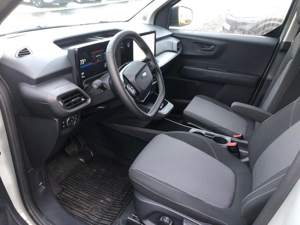 Ford Transit Courier 2025