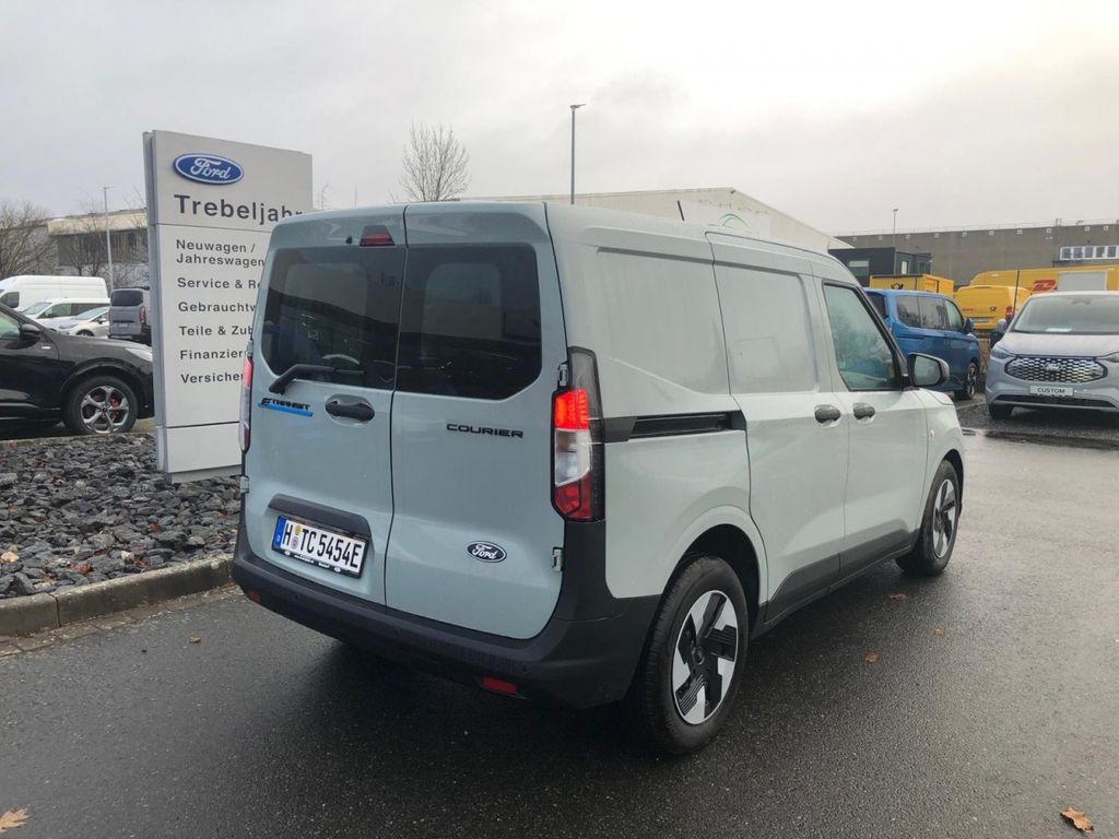 Ford Transit Courier 2025