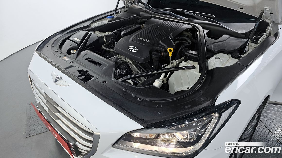 Hyundai Genesis 2016