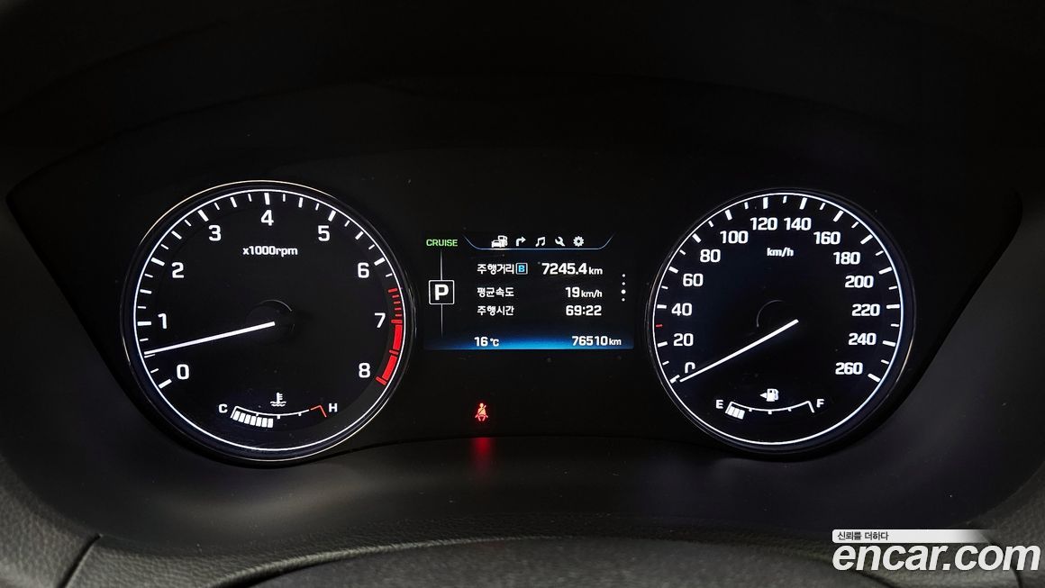 Hyundai Genesis 2016