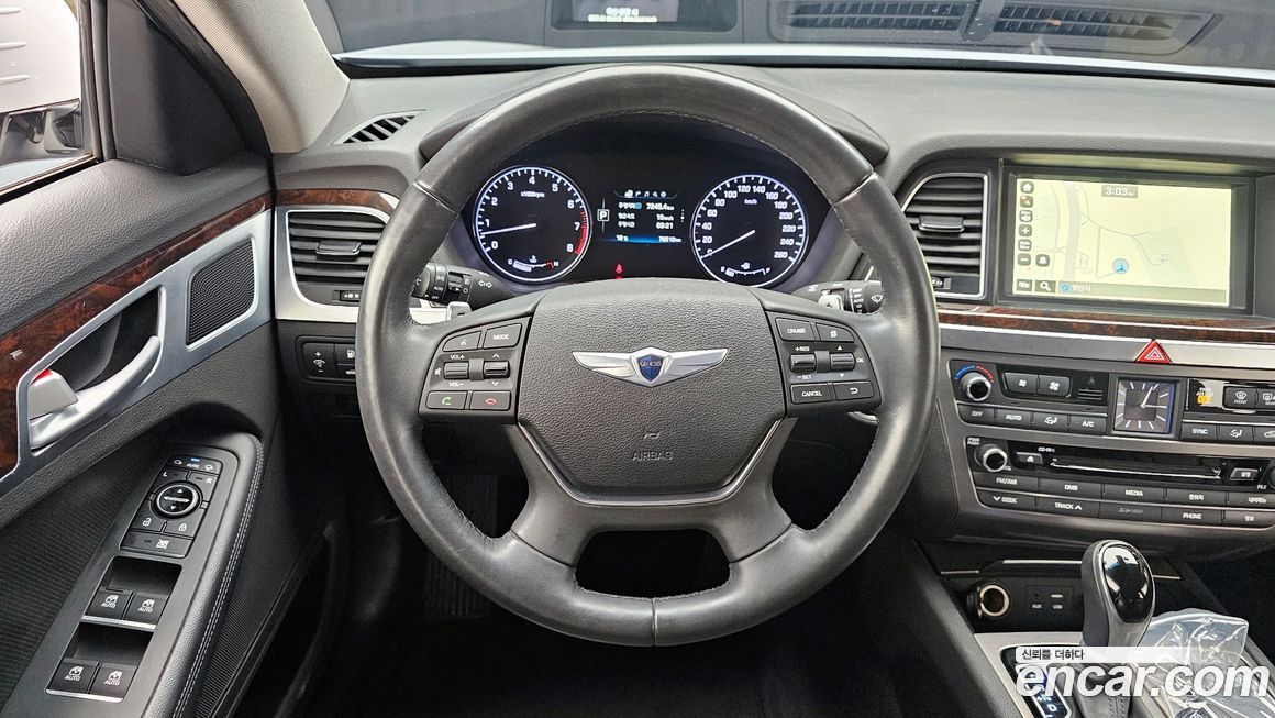 Hyundai Genesis 2016